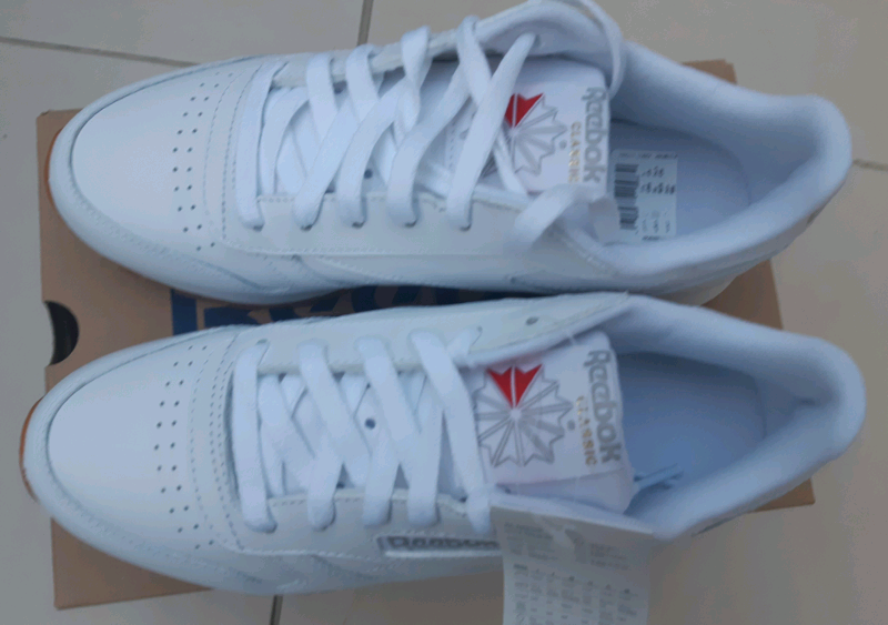 white reebok classics size 5